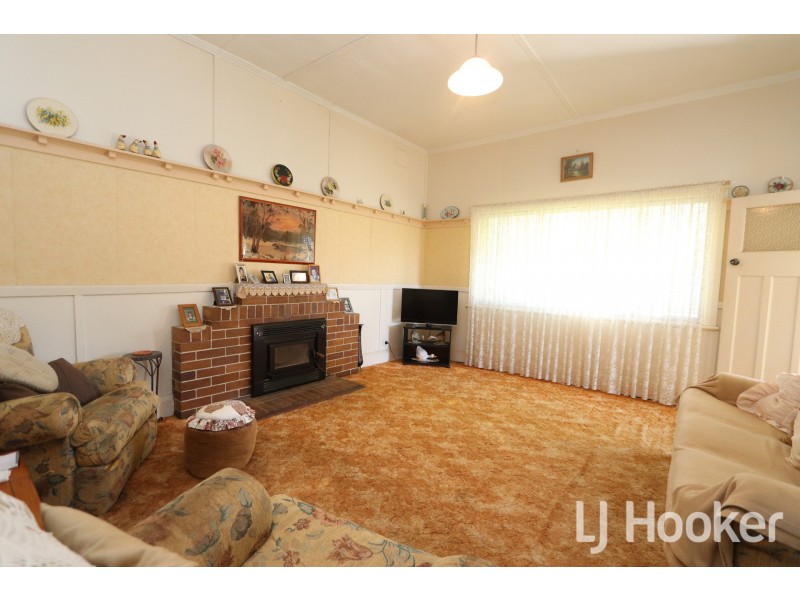 29 George Street, Inverell NSW 2360