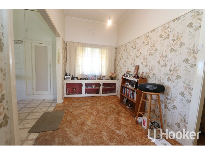 29 George Street, Inverell NSW 2360