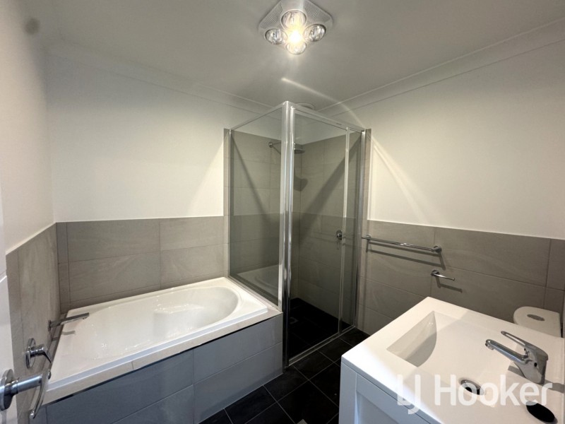 13B Terry Drive, Inverell NSW 2360