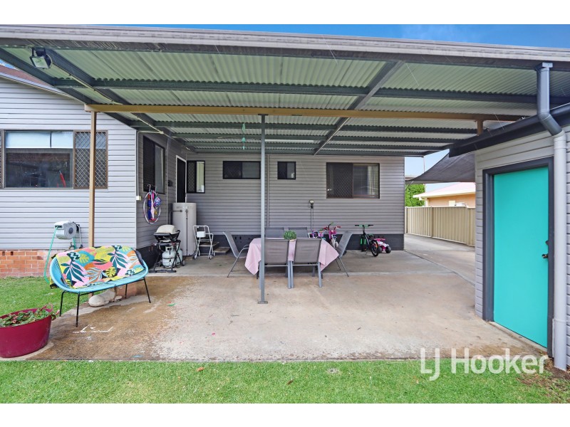 8 Sapphire Street, Inverell NSW 2360