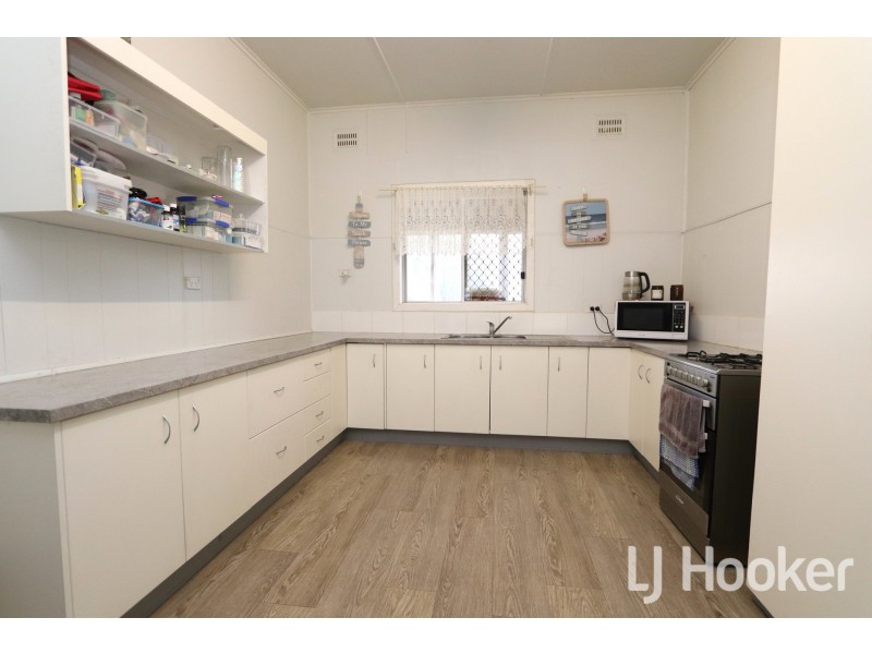 3 Devon Street, Inverell NSW 2360