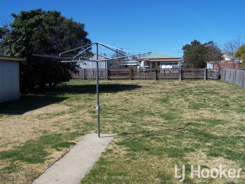 13 Greaves Street, Inverell NSW 2360