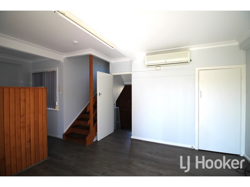 2/36 Moore Street, Inverell NSW 2360
