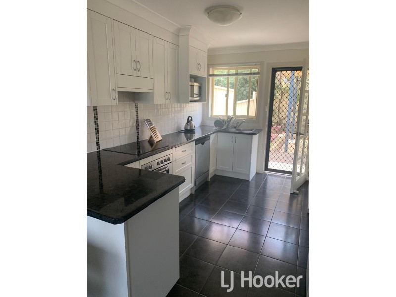 37B Queens Terrace, Inverell NSW 2360