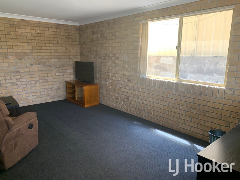 37B Queens Terrace, Inverell NSW 2360