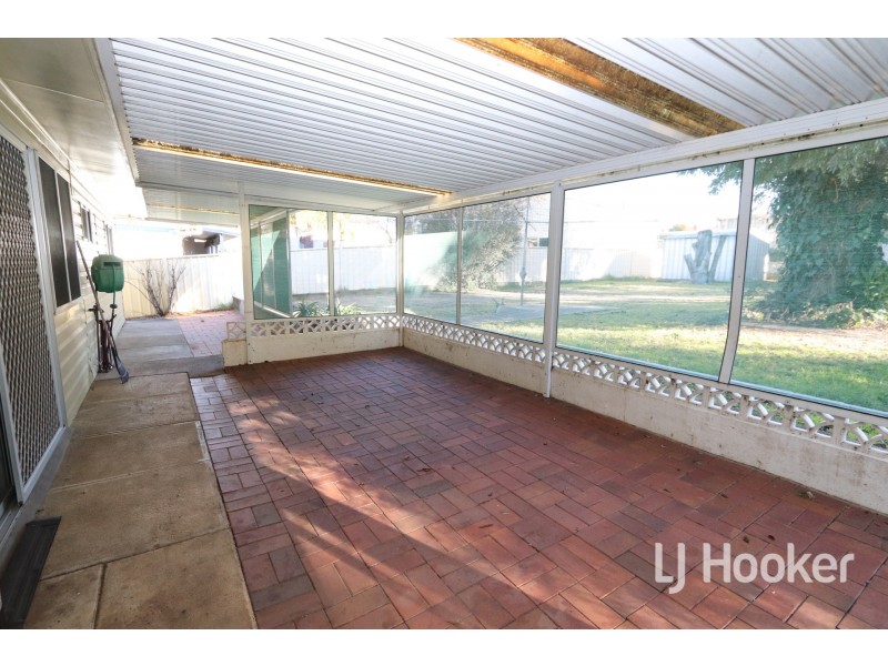 40 May Street, Inverell NSW 2360