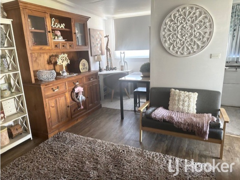 24 Medora Street, Inverell NSW 2360