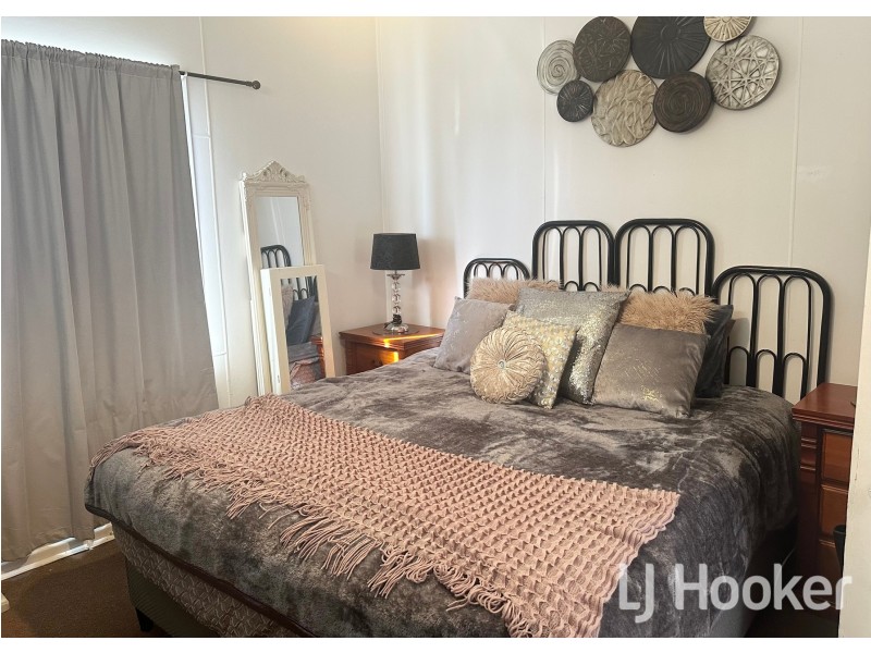 24 Medora Street, Inverell NSW 2360