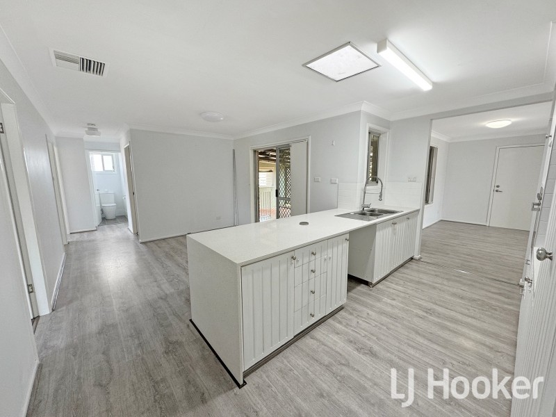 8 Sequoia Place, Inverell NSW 2360