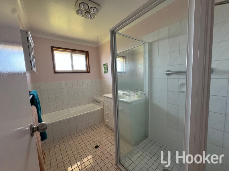 22 Stirling Street, Inverell NSW 2360