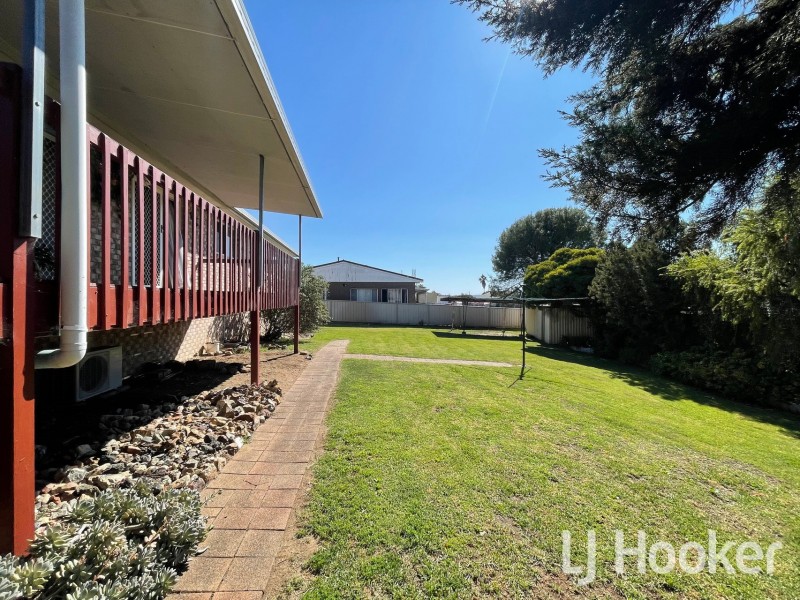 22 Stirling Street, Inverell NSW 2360