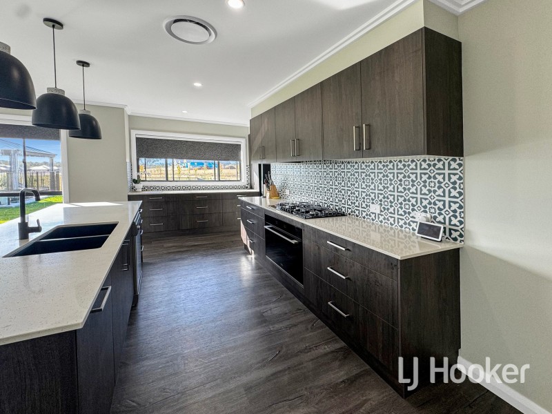 2 Sylvan Drive, Inverell NSW 2360