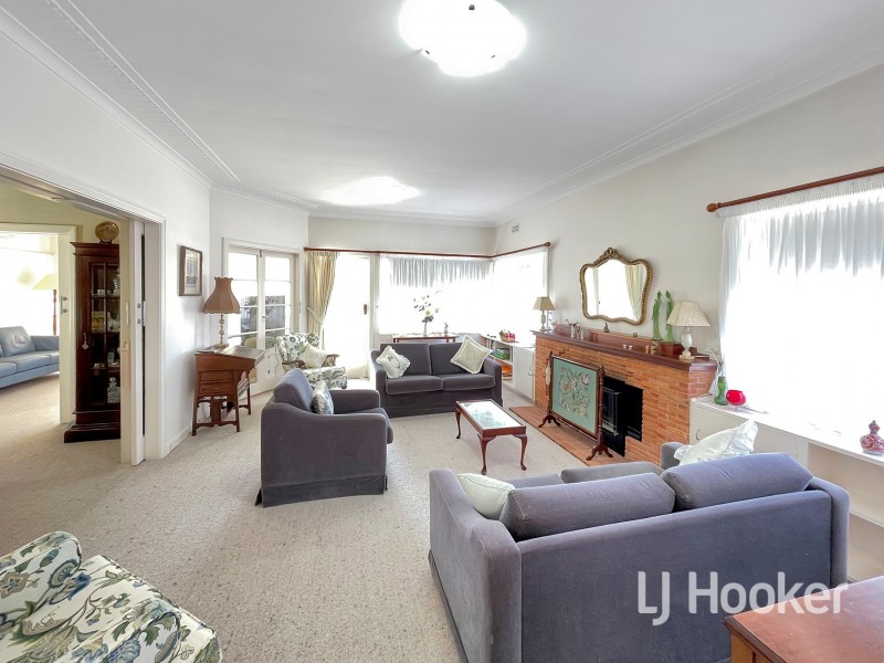 25-27 Gordon Street, Inverell NSW 2360