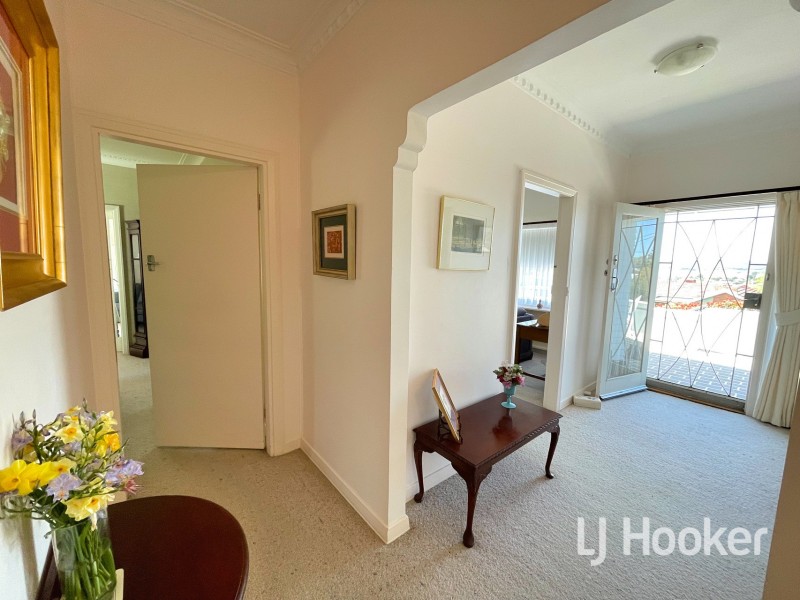25-27 Gordon Street, Inverell NSW 2360