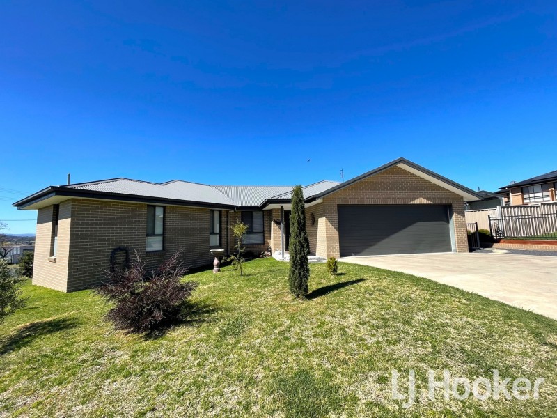 54 Froude Street, Inverell NSW 2360