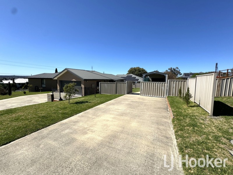 54 Froude Street, Inverell NSW 2360