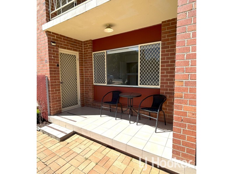 2/30 Queens Terrace, Inverell NSW 2360