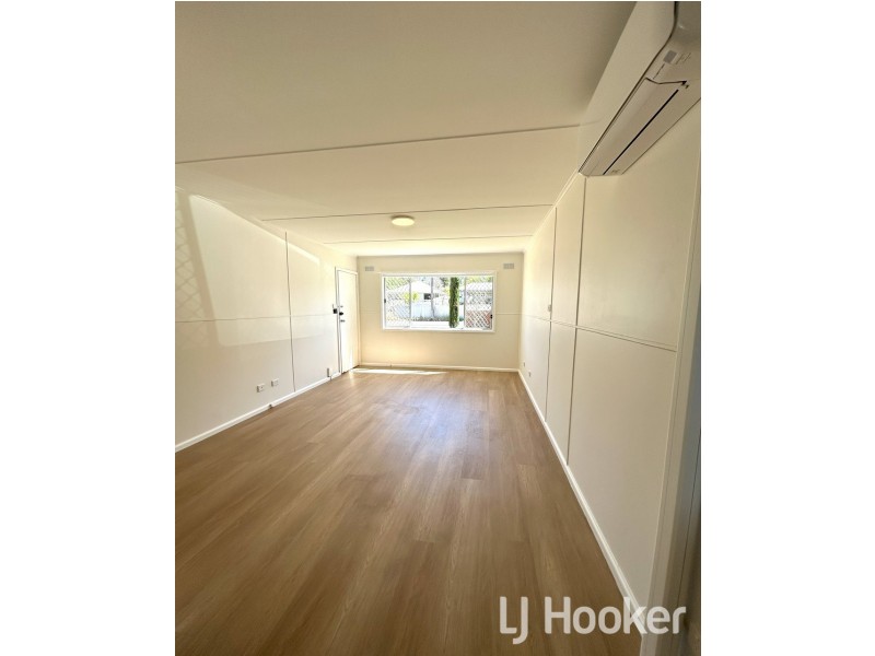 2/30 Queens Terrace, Inverell NSW 2360