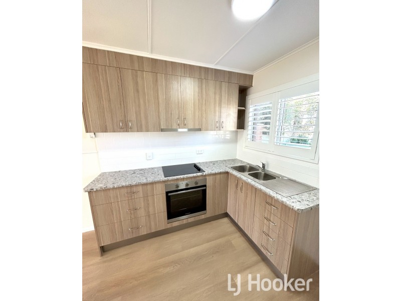 2/30 Queens Terrace, Inverell NSW 2360