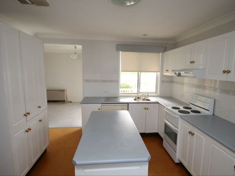 54 Lewin Street, Inverell NSW 2360