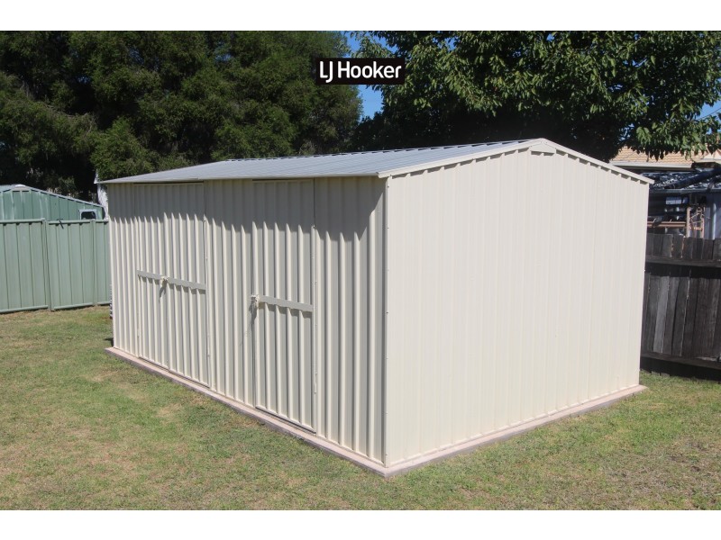 8 Deodara Drive, Inverell NSW 2360