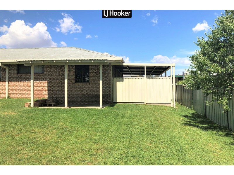 8 Deodara Drive, Inverell NSW 2360