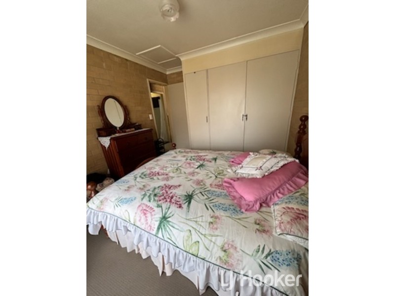 2/10 Herbert Street, Inverell NSW 2360