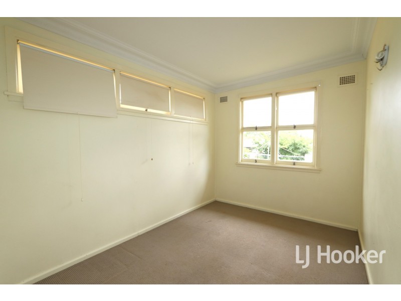 17 Shirley Street, Inverell NSW 2360
