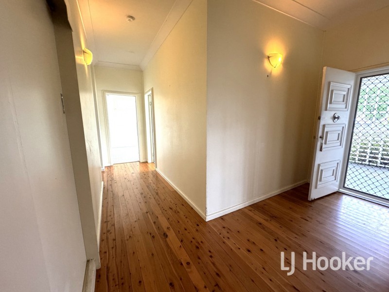 17 Shirley Street, Inverell NSW 2360
