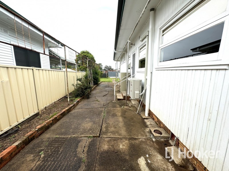 17 Shirley Street, Inverell NSW 2360