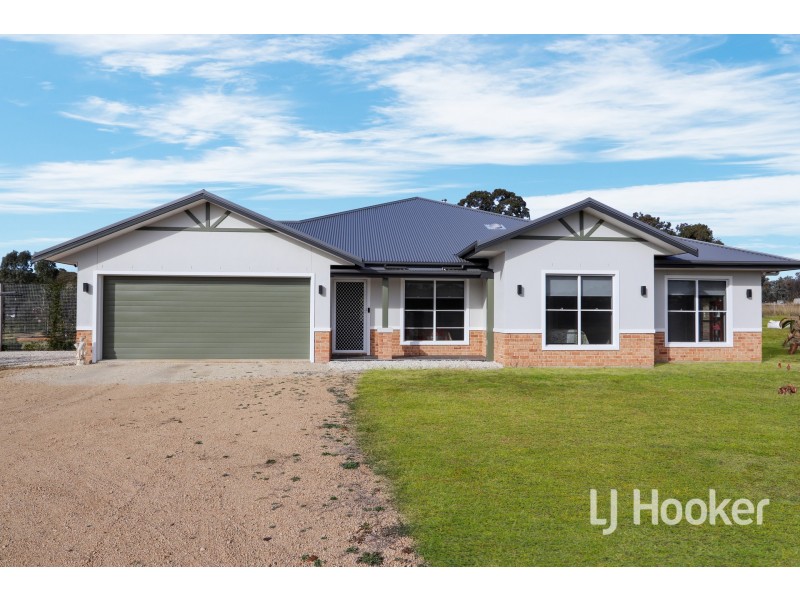 38 Sylvan Drive, Inverell NSW 2360