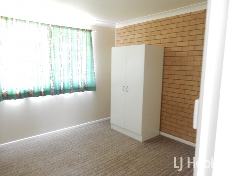 2/15 Greaves Street, Inverell NSW 2360