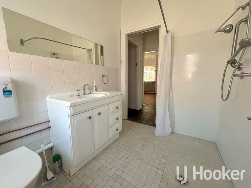 82 Evans Street, Inverell NSW 2360