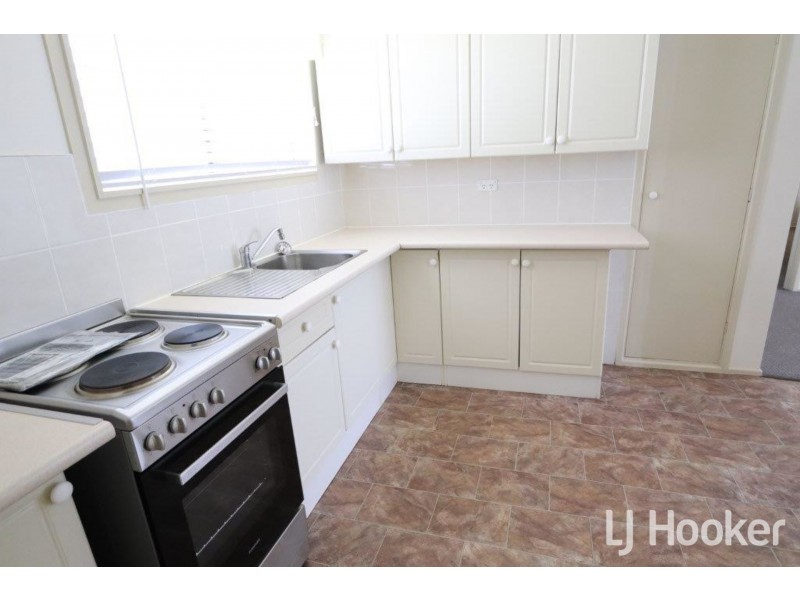 17B Queens Terrace, Inverell NSW 2360
