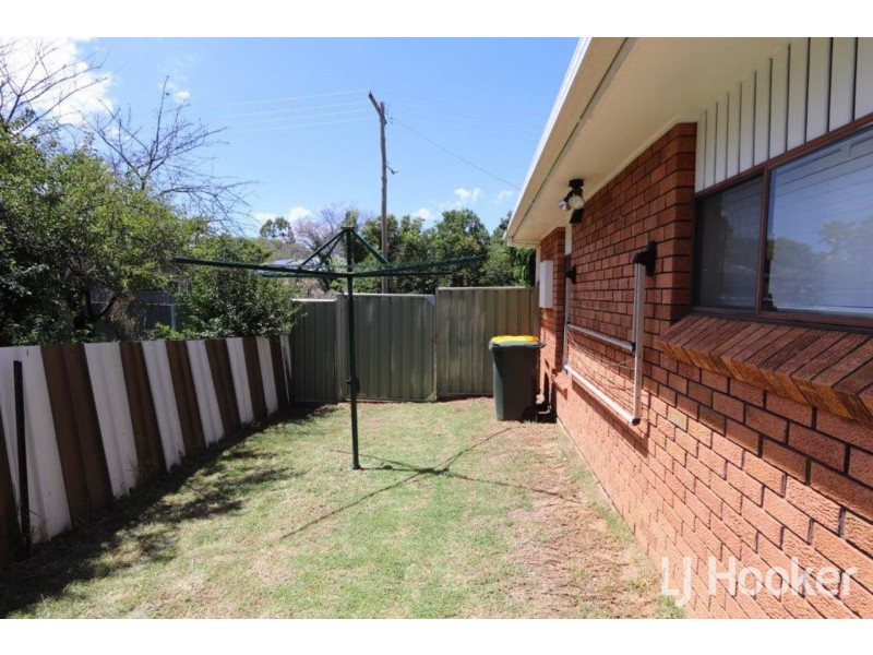 17B Queens Terrace, Inverell NSW 2360