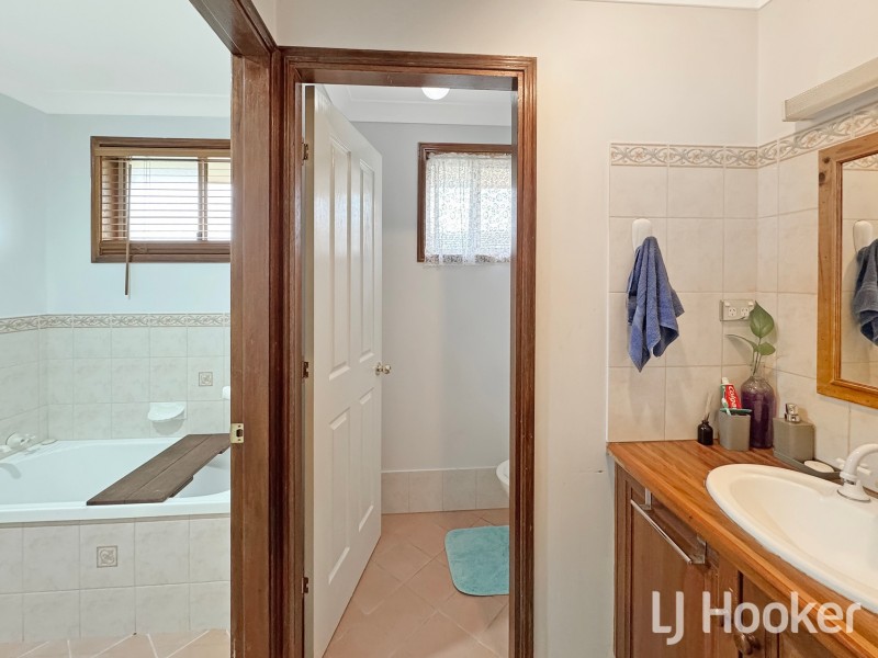 17 Libani Close, Inverell NSW 2360