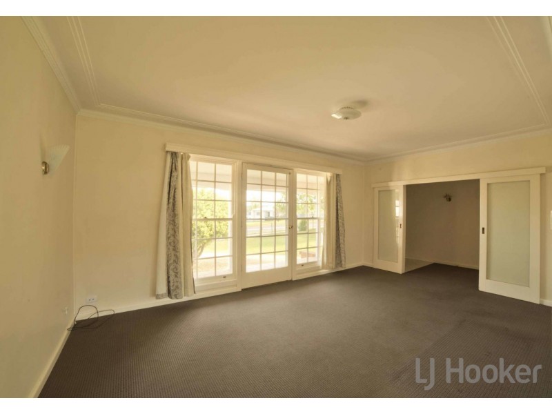 87 Warialda Road, Inverell NSW 2360