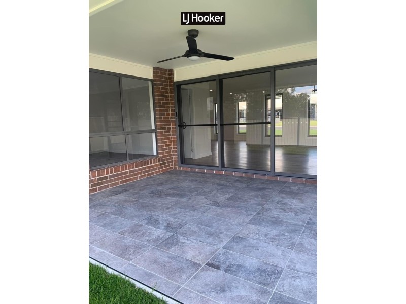 8 Max Place, Inverell NSW 2360