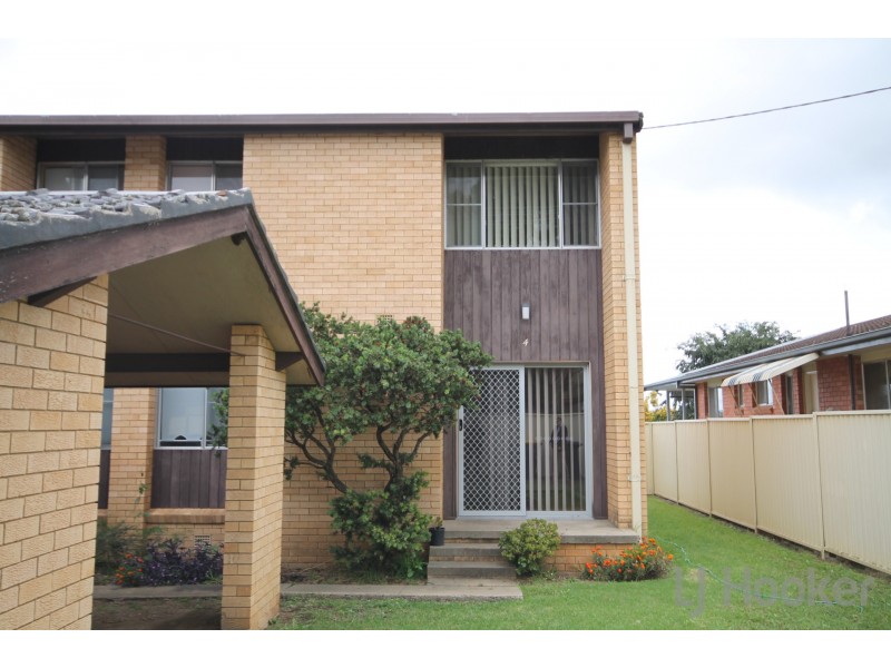 4/36 Moore Street, Inverell NSW 2360