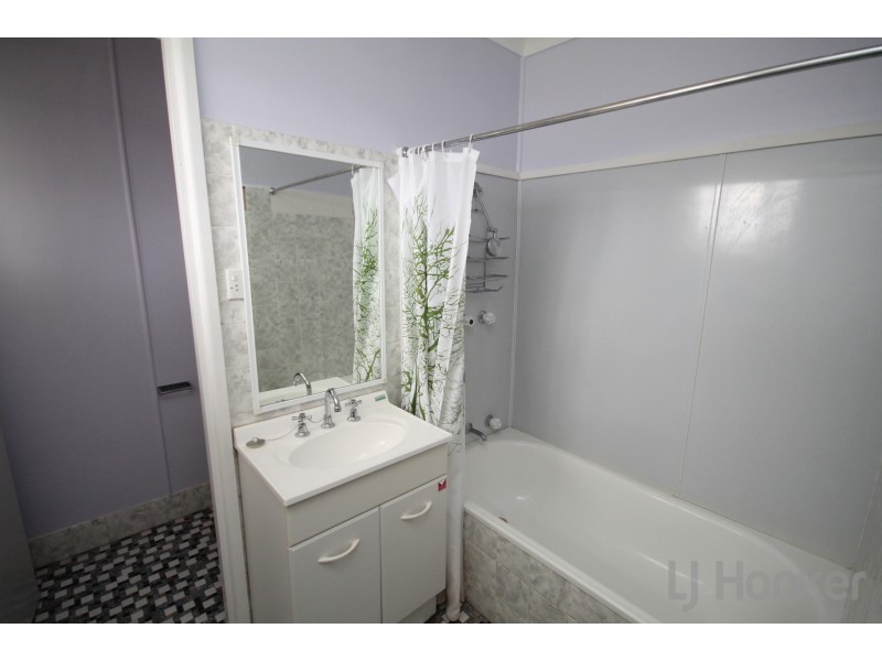 4/36 Moore Street, Inverell NSW 2360