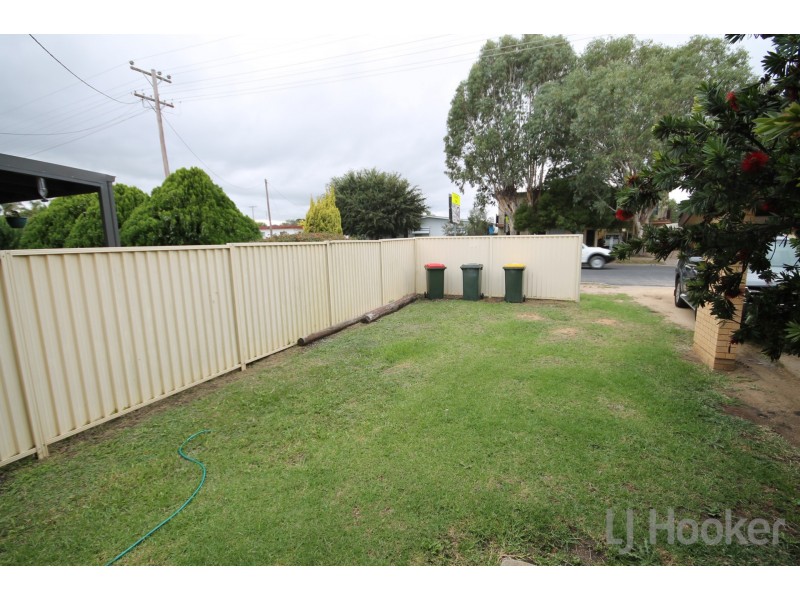 4/36 Moore Street, Inverell NSW 2360