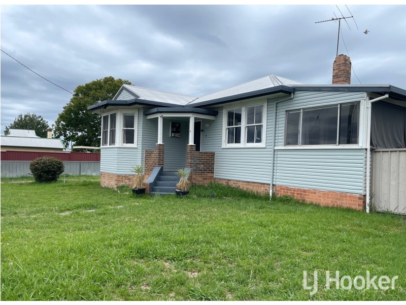2 Gilchrist Street, Inverell NSW 2360