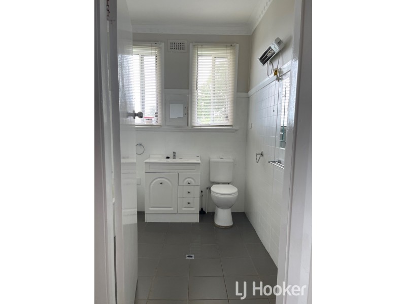2 Gilchrist Street, Inverell NSW 2360