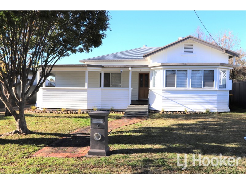 7 Herbert Street, Inverell NSW 2360
