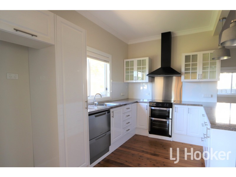 7 Herbert Street, Inverell NSW 2360
