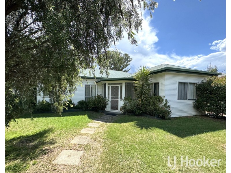 76 Rose Street, Inverell NSW 2360