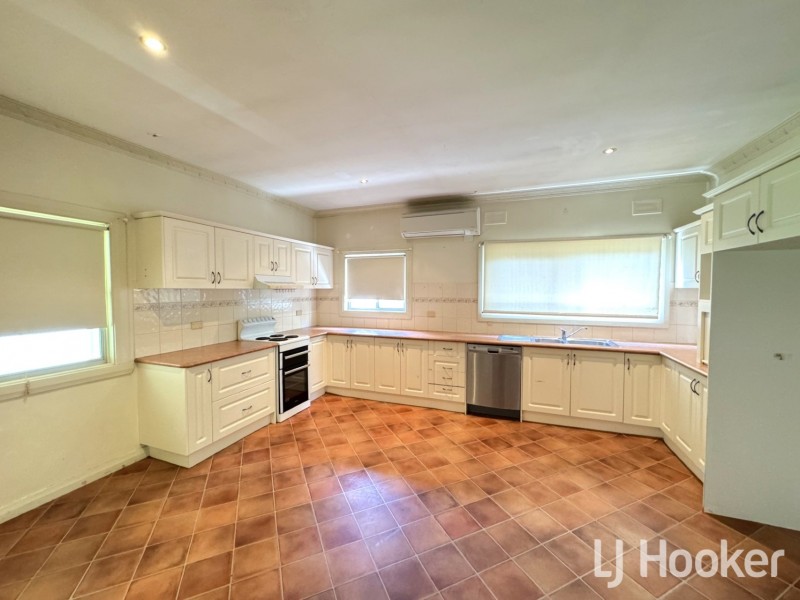 76 Rose Street, Inverell NSW 2360