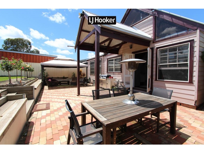 53 Urabatta Street, Inverell NSW 2360