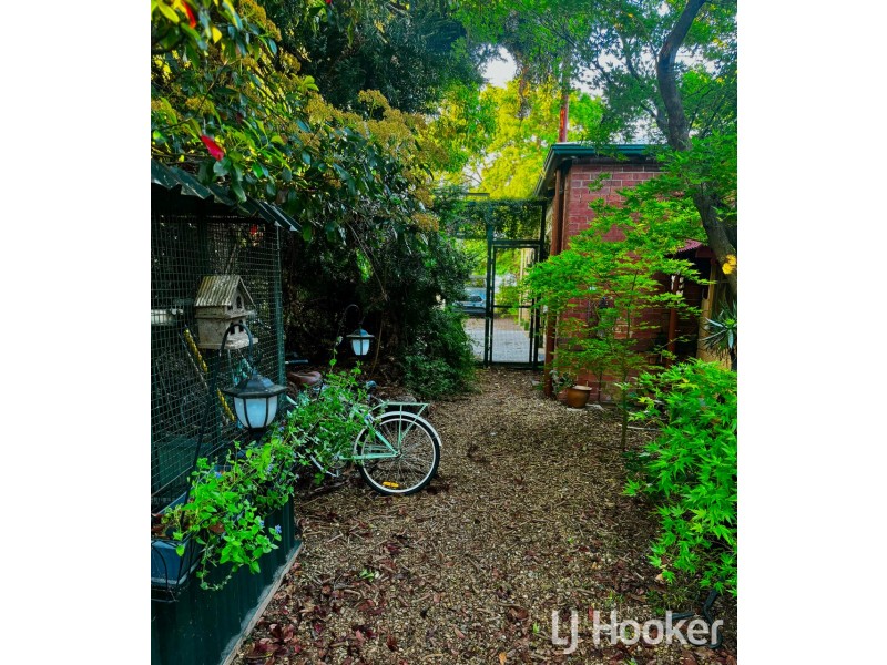 24 High Street, Inverell NSW 2360