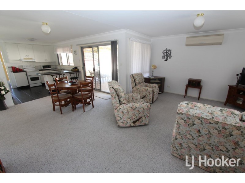 13 Brownleigh Vale Drive, Inverell NSW 2360